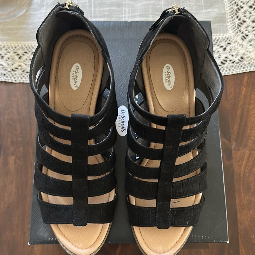 Dr. Scholl's Women's Black Strappy Sandals size 10. Gladiator style. 3.25" heel - Picture 2 of 7